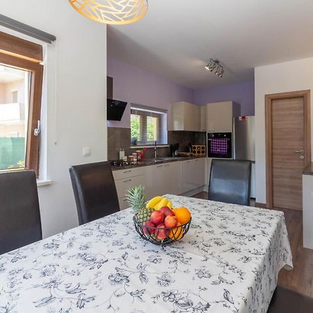 Modern Villa Eve In Medulin With Pool Near The Beach المظهر الخارجي الصورة