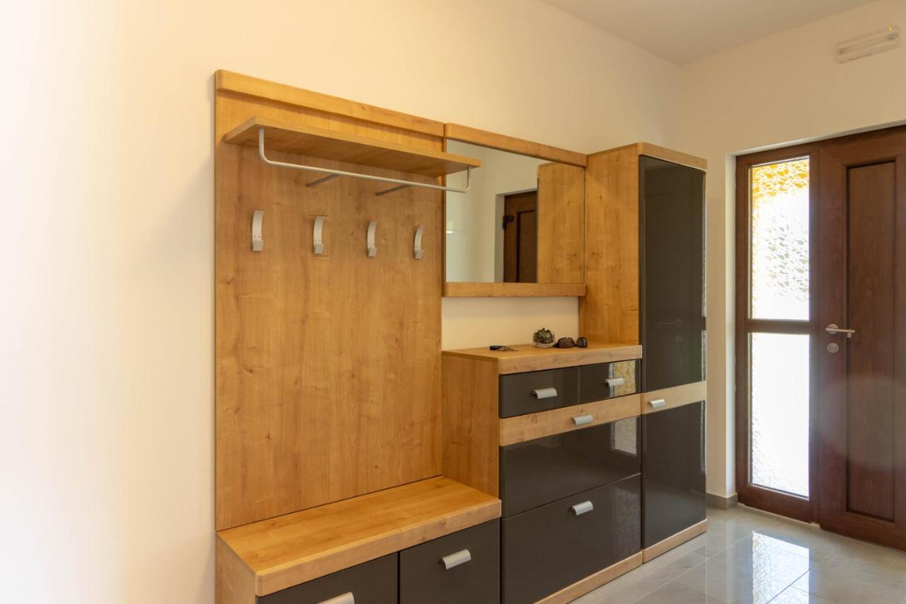 Modern Villa Eve In Medulin With Pool Near The Beach المظهر الخارجي الصورة