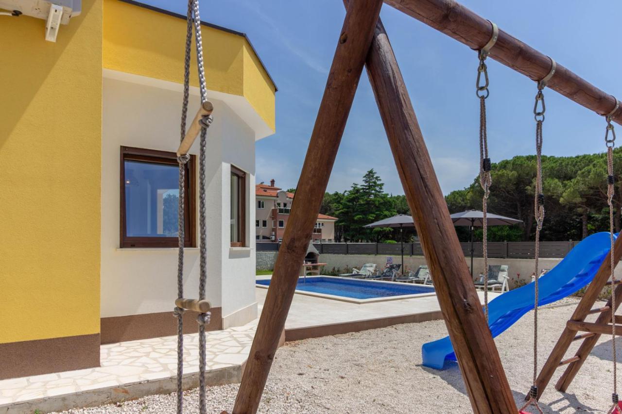 Modern Villa Eve In Medulin With Pool Near The Beach المظهر الخارجي الصورة