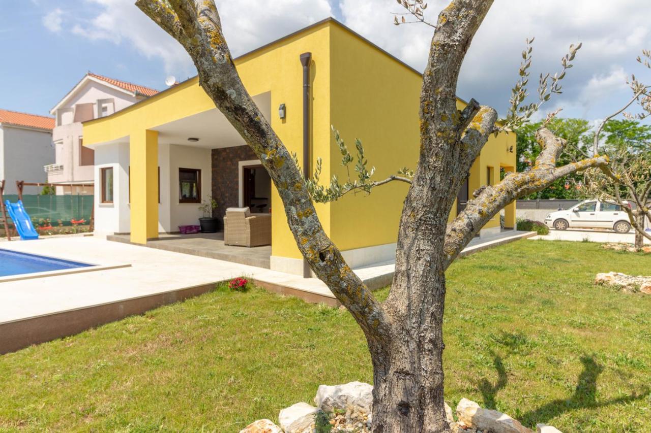 Modern Villa Eve In Medulin With Pool Near The Beach المظهر الخارجي الصورة